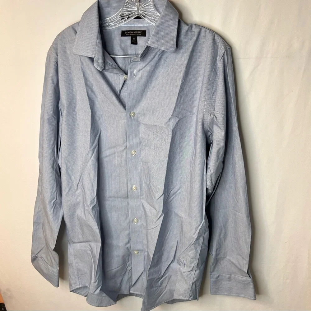 Banana Republic Men’s Slim Fit Non-Iron 100% Cotton Blue Shirt Button-up Size M